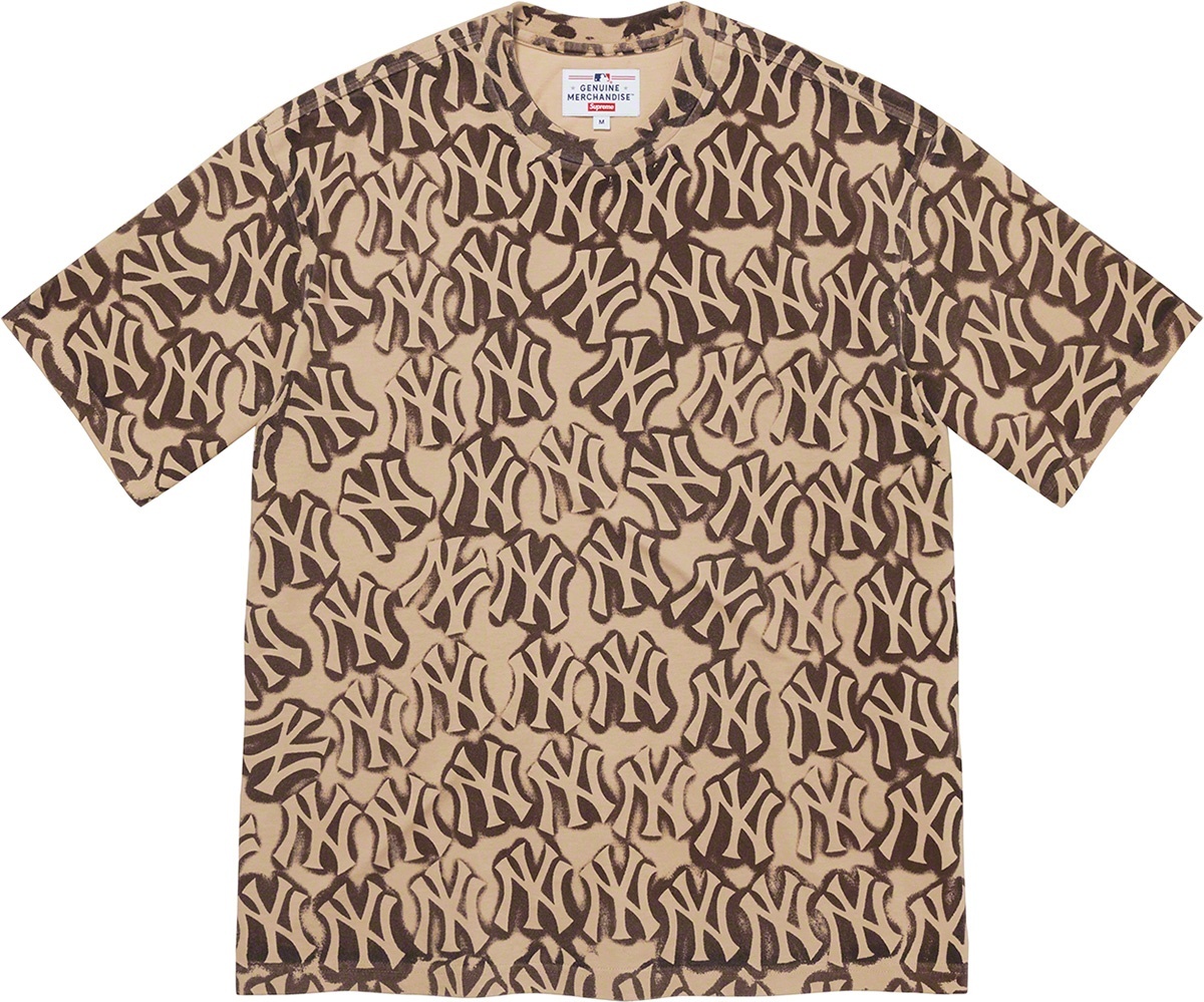Supreme®/New York Yankees™Airbrush S/S Top view 2